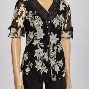 🍒 NWOT CRYSTAL ADORNED BLOUSE